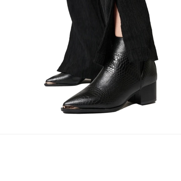 NWT Seven7 Madison Python Pointed Booties - 6 - Picture 5 of 16